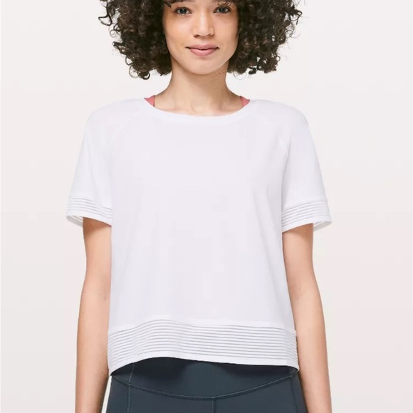 Lululemon Stripe in Stride Short Sleeve Women’s 4 - Picture 1 of 4